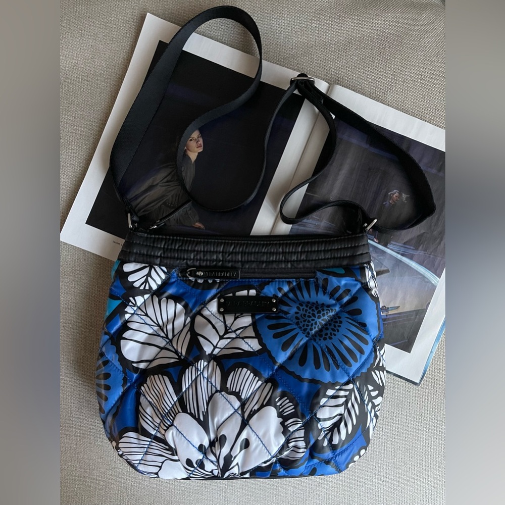 Vera Bradley Puffy Crossbody Purse/Bag In Blue Bayou